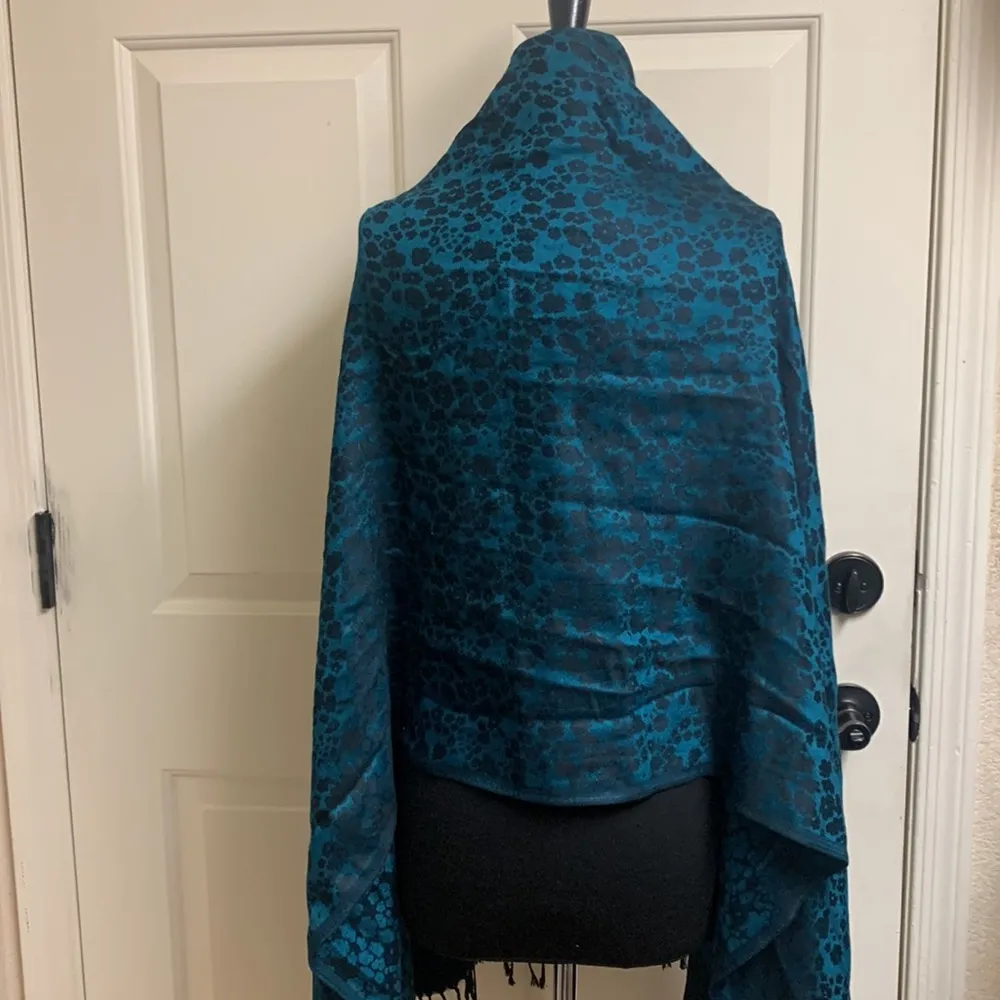 Scarf, Deep Sea Green and Black, Length 73”, Across 26”, Excellent Cond… - Image 7