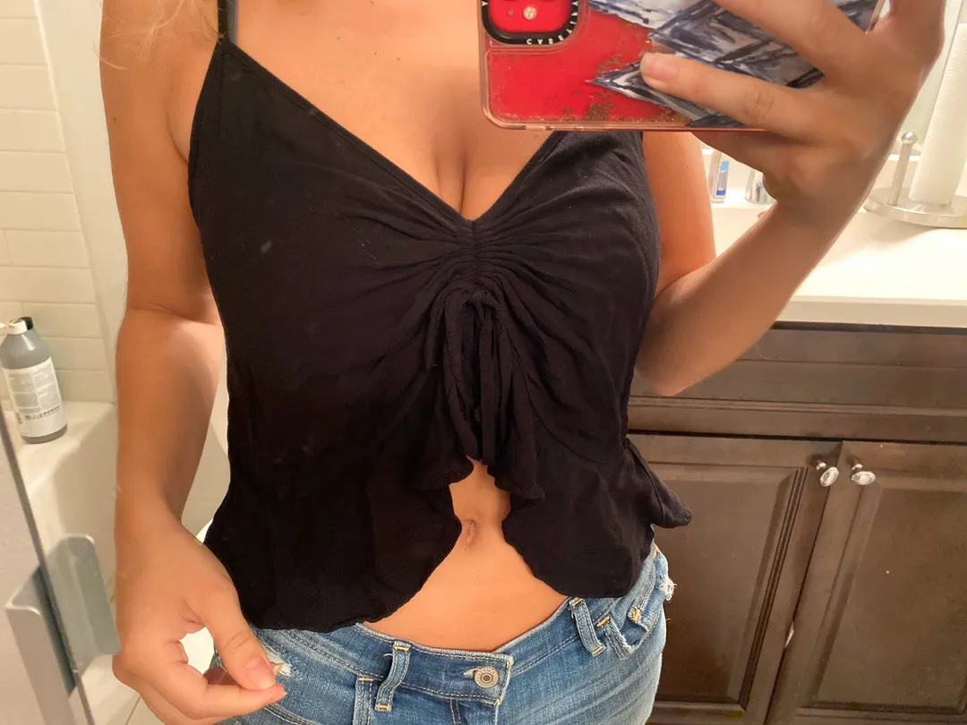 Forever 21 Black Tie Crop Top - Image 4