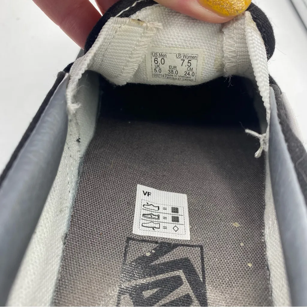 Vans Black and Gray Checkerboard Slip-Ons unisex men’s 6 women’s 7.5 classic - Image 4