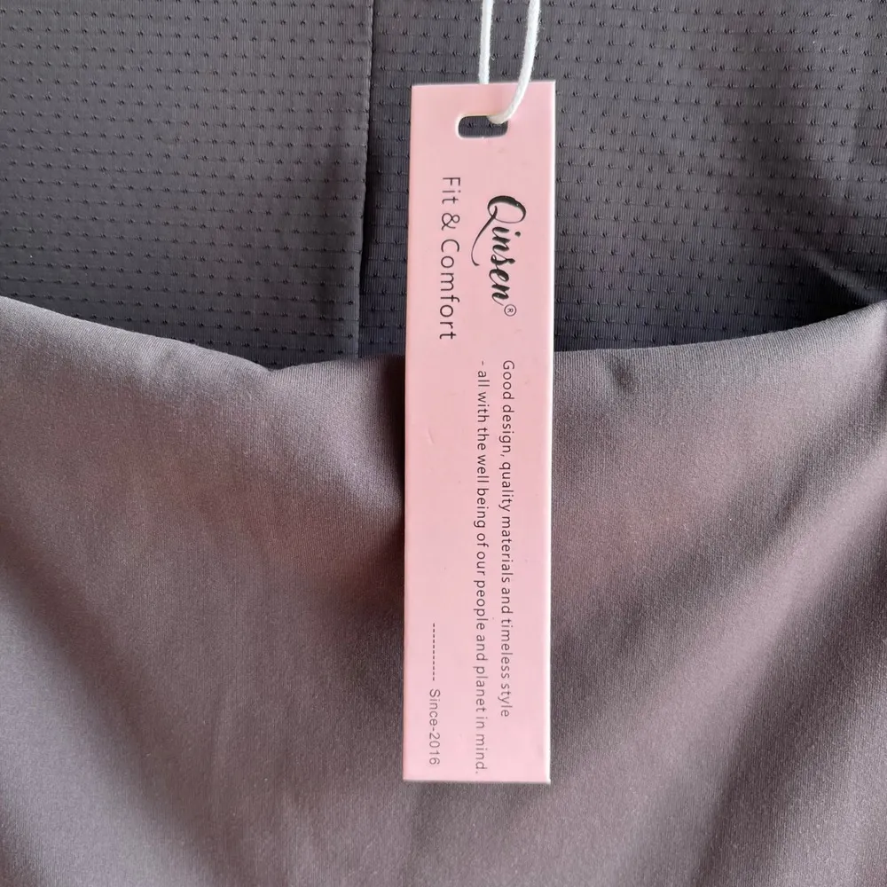 Qinsen Fit & Comfort Gray Square Neck Short Sleeve Mini Dress Medium Skims Like - Image 4