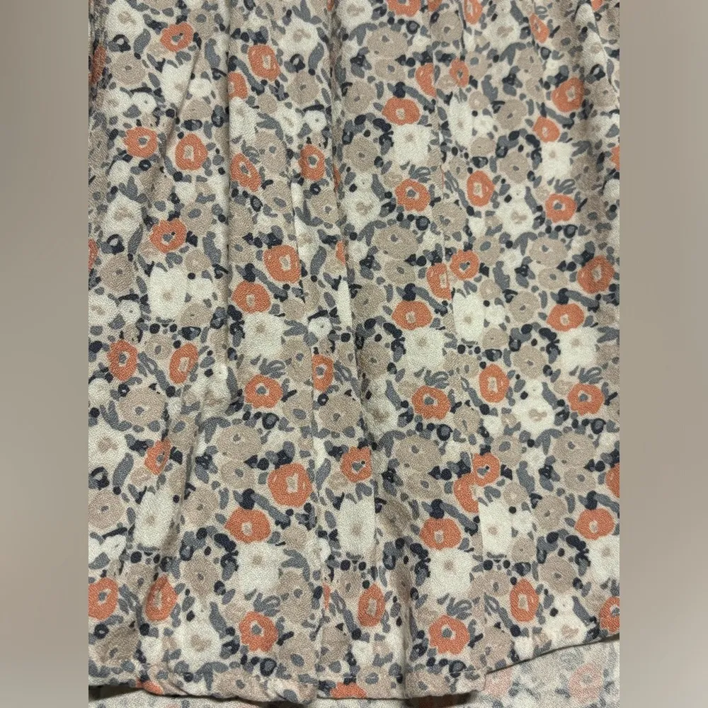 - floral blouse medium - Image 2