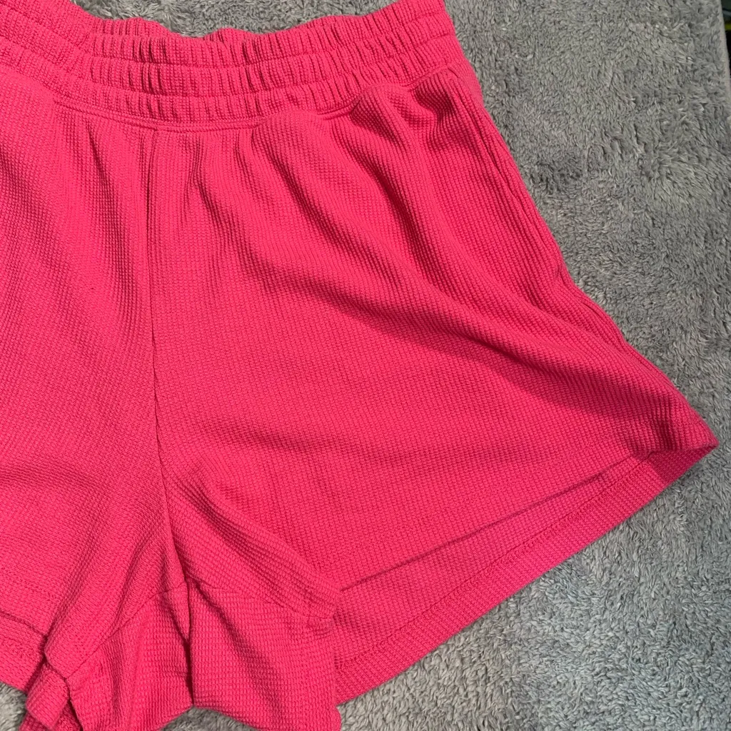 Gilly Hicks Vibrant Pink Shorts medium - Image 3