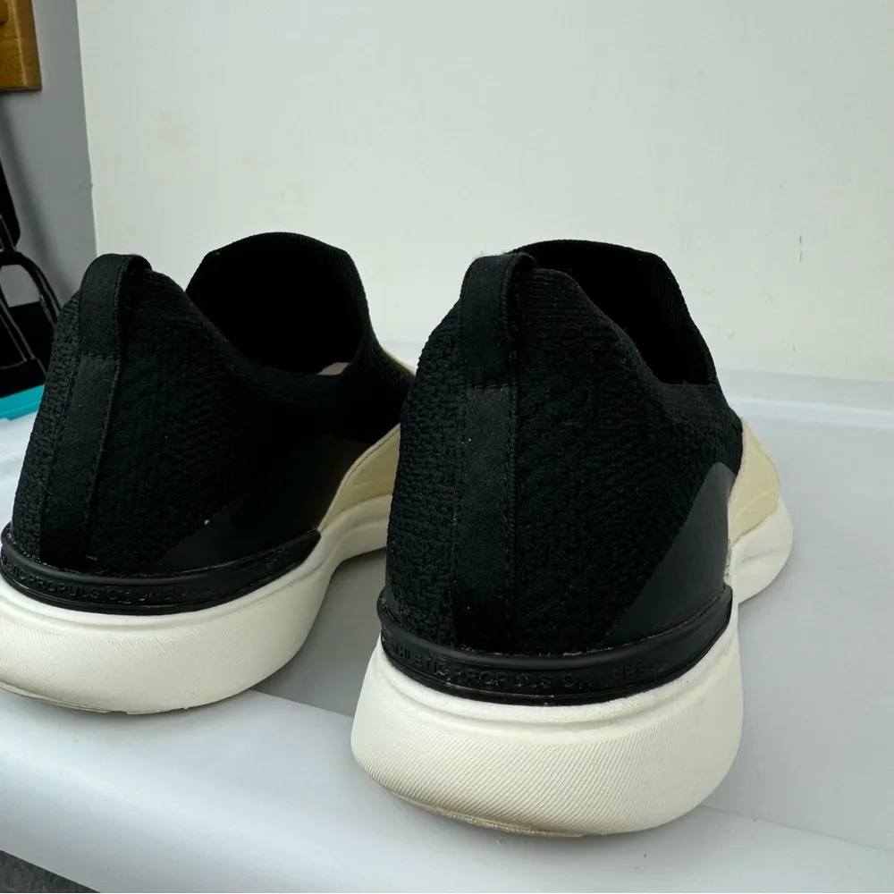 APL Womens TechLoom Bliss Athletic Running Shoe Sneakers Sz 9 Stretch Knit - Image 16