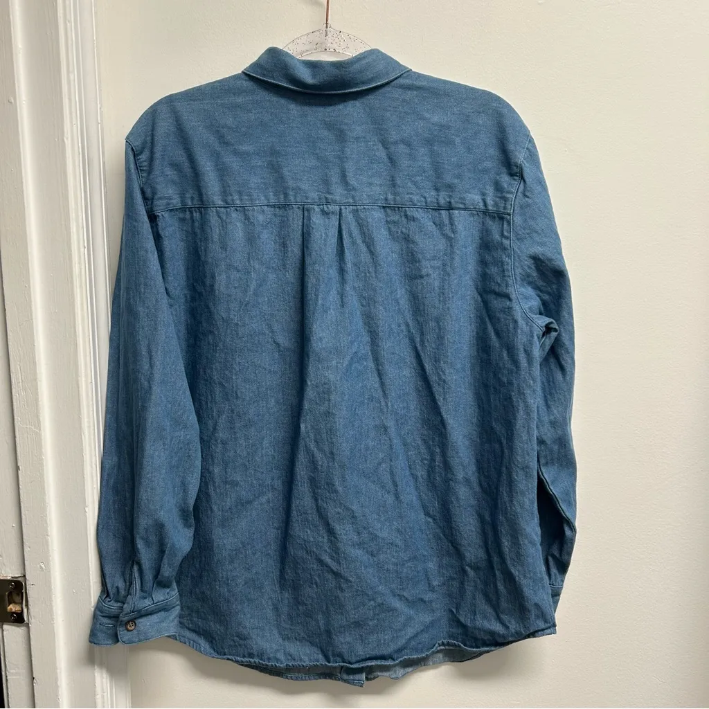 Vintage mid-90’s Karen Scott Denim Shirt Festive Santa & ReindeerEmbroidery - Image 2