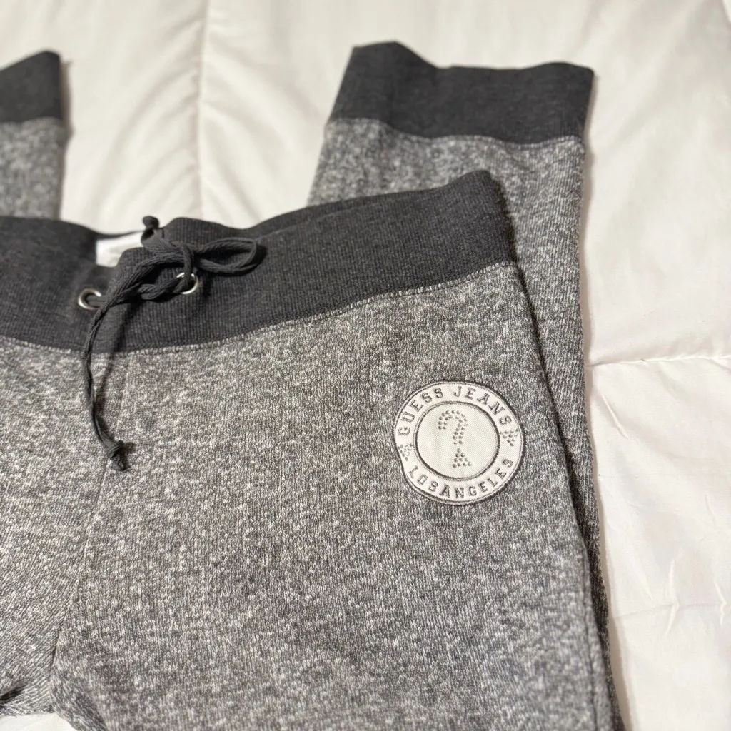 Guess Jeans LA Capri Joggers Rhinestone Logo – M - Image 2