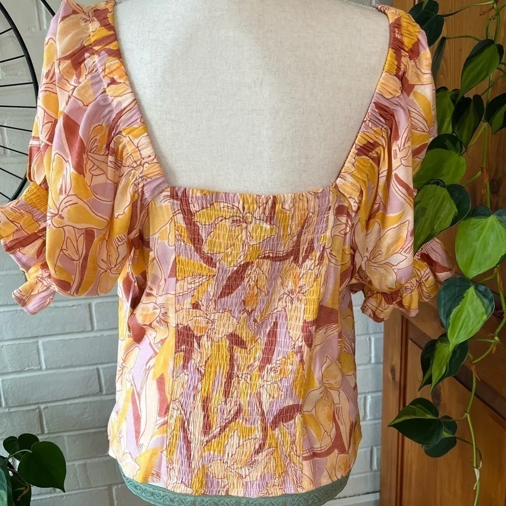 NINE West twist front blouse yellow multi color size 0X - Image 6