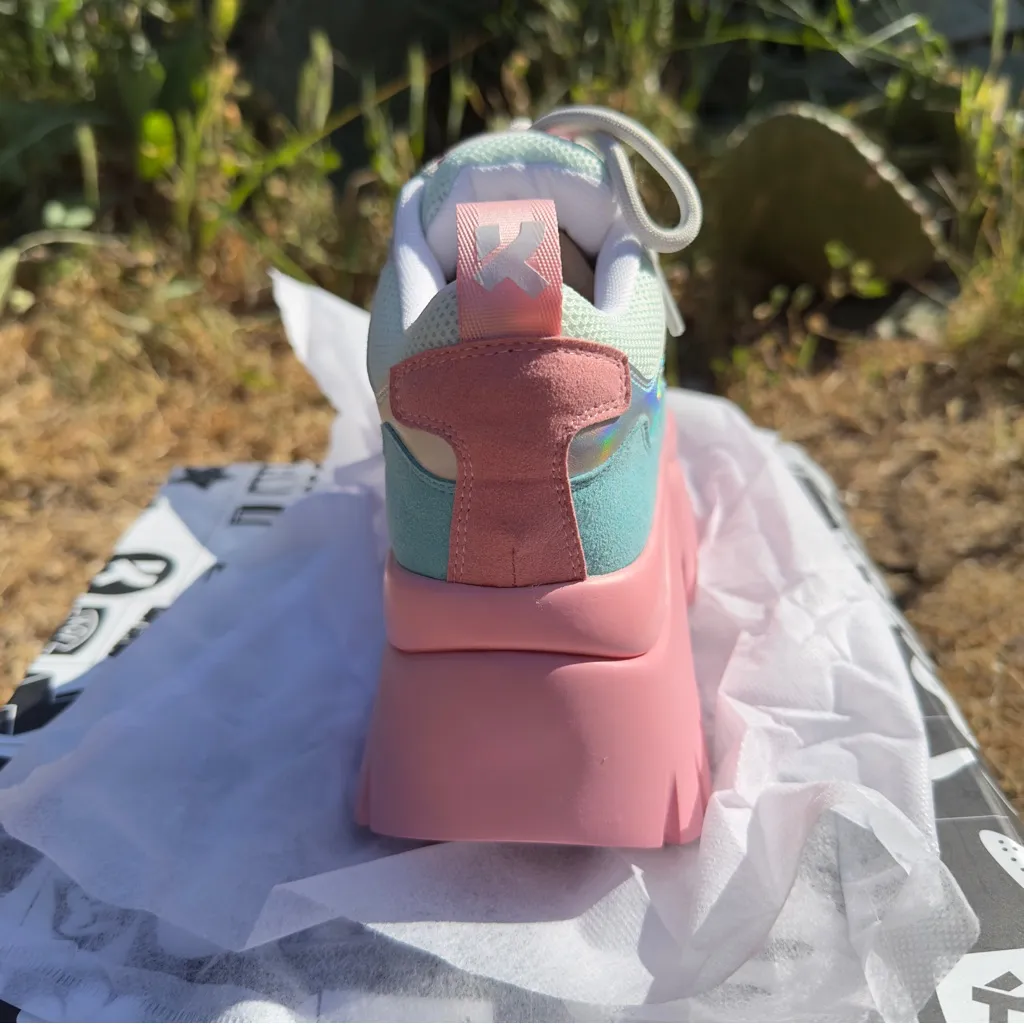 KOI footwear - INFINITY ZONE CHUNKY TRAINERS - PINK/blue holographic dolls kill - Image 7