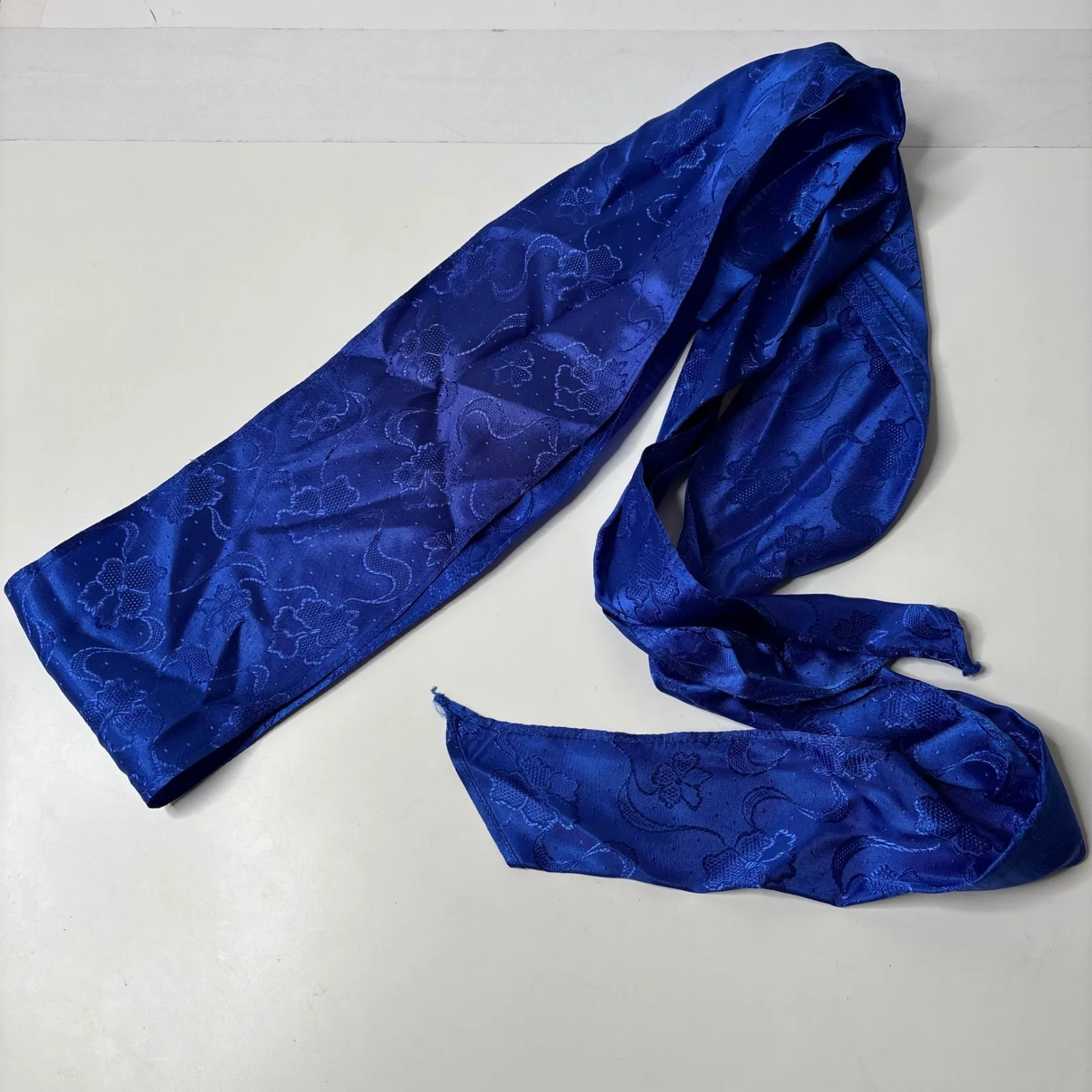 Vintage Cobalt Blue Brocade Satin‎ Scarf Head Wrap Retro Floral Luxurious VTG - Image 2