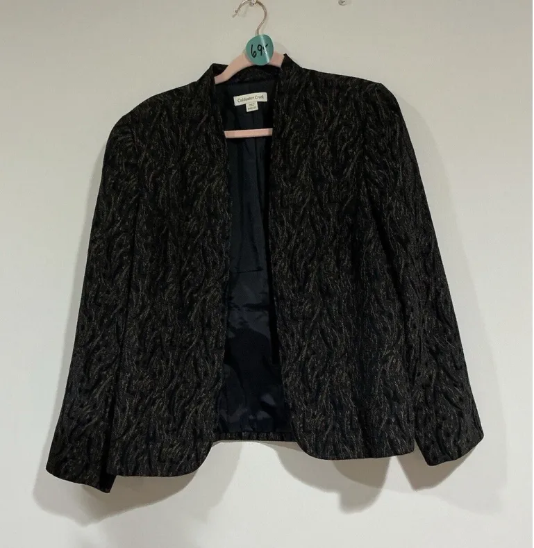 Woman’s Cold water Creek Size Medium Open Front Blue Gold Lined Blazer - Image 1