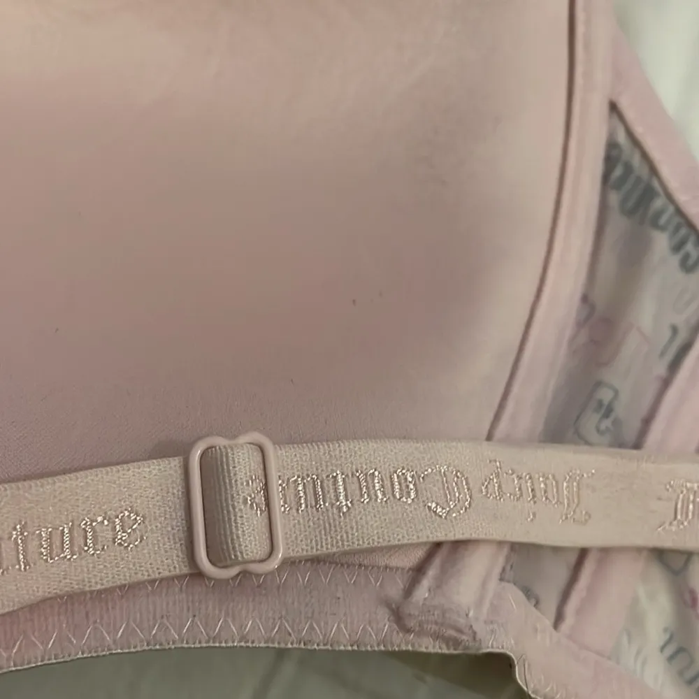 Juicy Couture Pink Bra with Text Print Womens Size 40D Padded Underwire Logo - Image 9