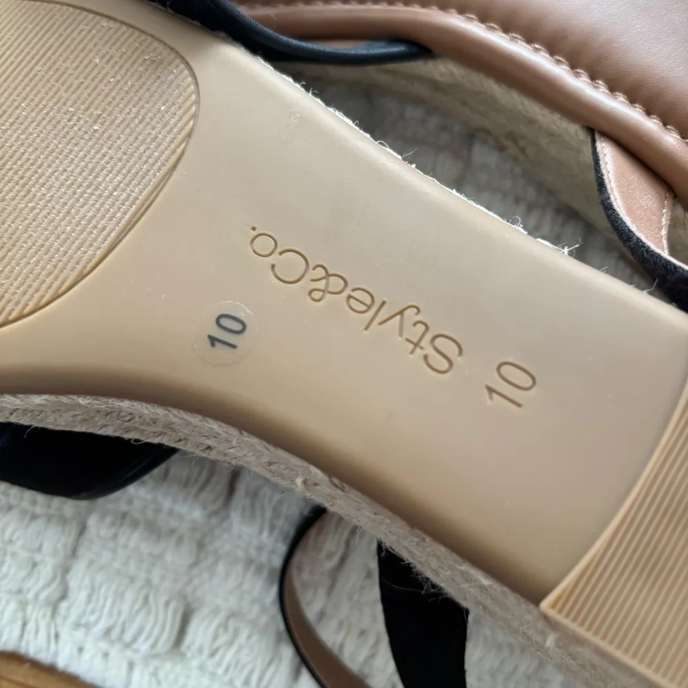 Style & Co wedges Size 10 NWOT - Image 7