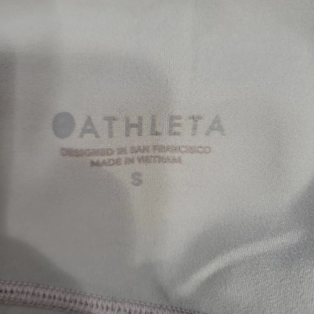 Athleta High-Rise Side Pockets Leggings Laser Cutout Details in Gray Size Small - Image 10