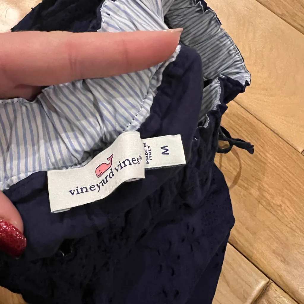 Vineyard Vines  Shorts - Image 3