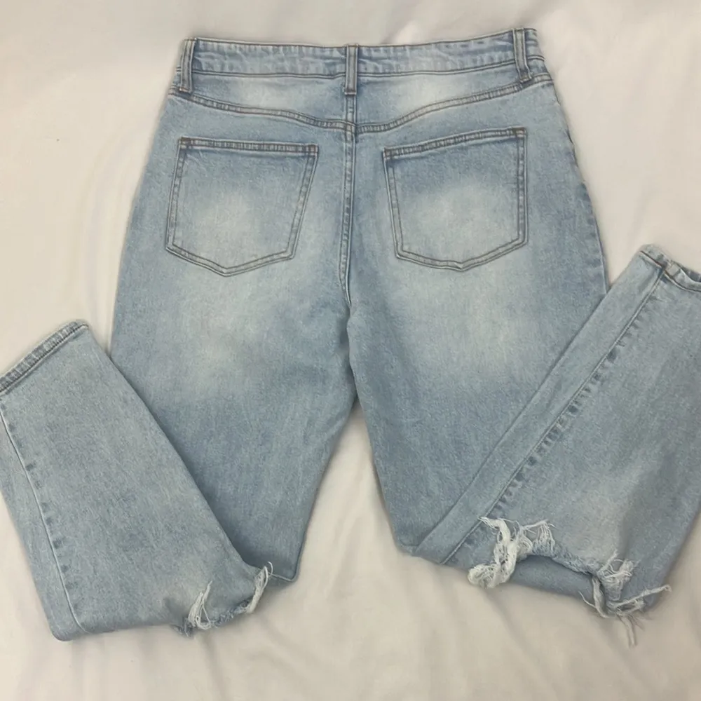 No Boundaries Light Blue Distressed Women's Jeans size 13 - Image 5