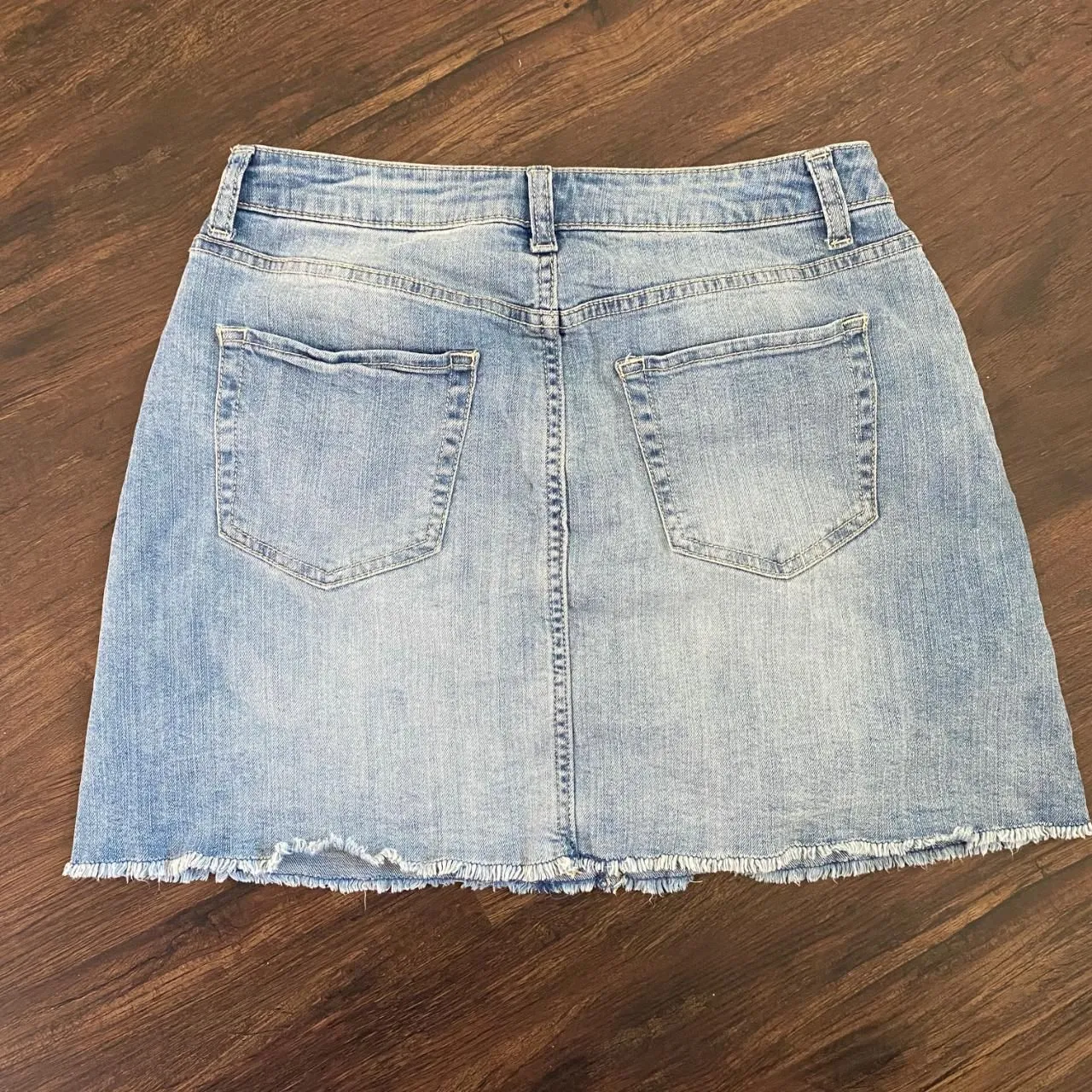 Y2K 2000s Mini Distressed Light Blue Denim Jean Jeans Mini Skirt Mid Rise M / L - Image 4