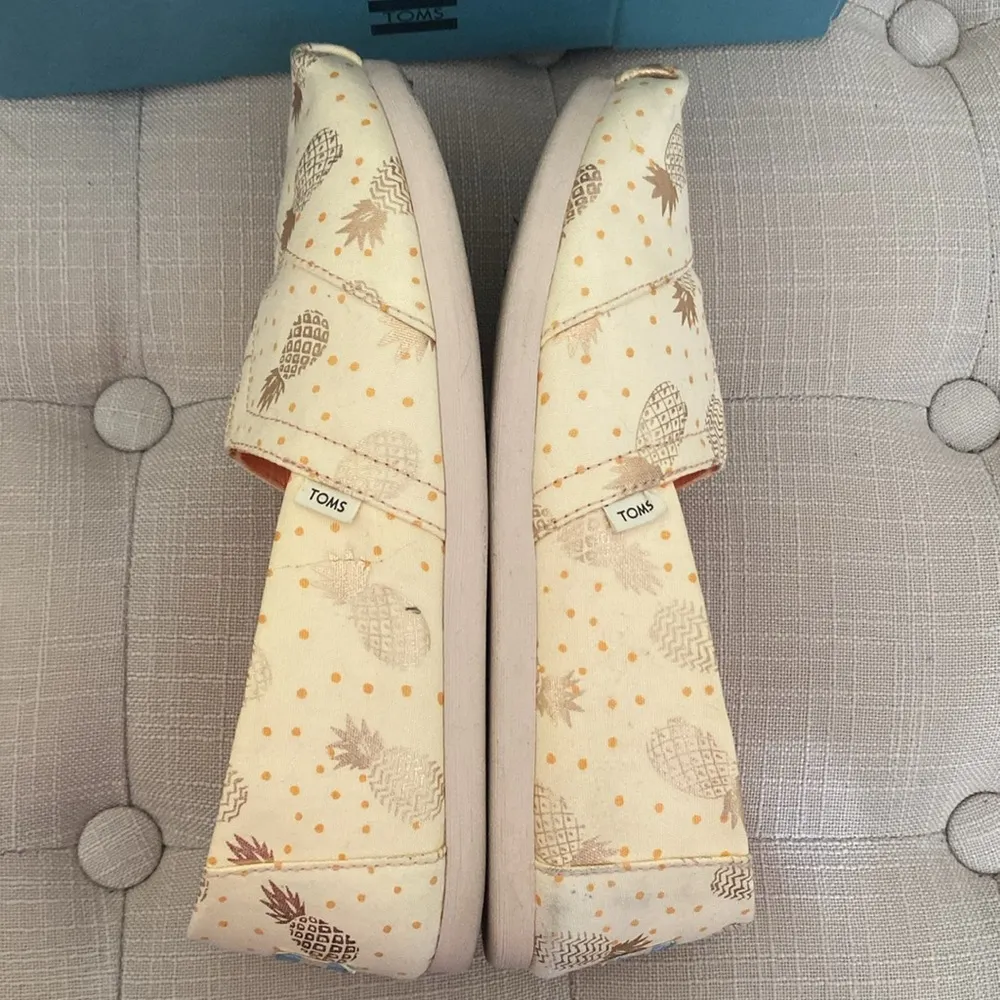 TOMS Womens Rose Gold Pineapple Alpargata Slip On Shoes - Image 7