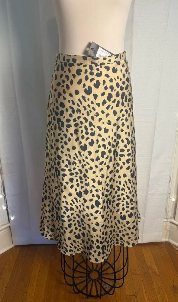 Nasty Gal Leopard Print Midi Skirt in Brown and Black - Image 2