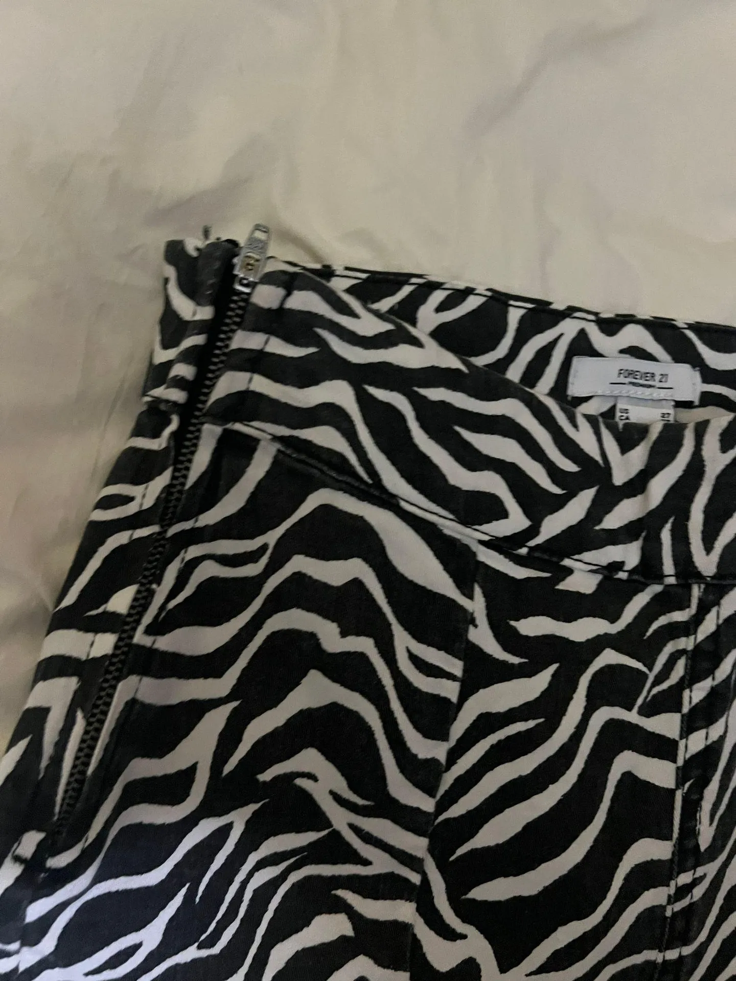 Zebra Wide leg Jeans - Image 4