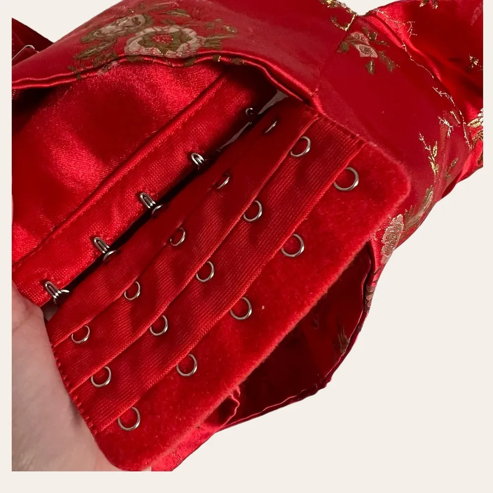 I.AM.GIA. Red Floral Jacquard Satin V-Neck Cropped Top Size Small - Image 10