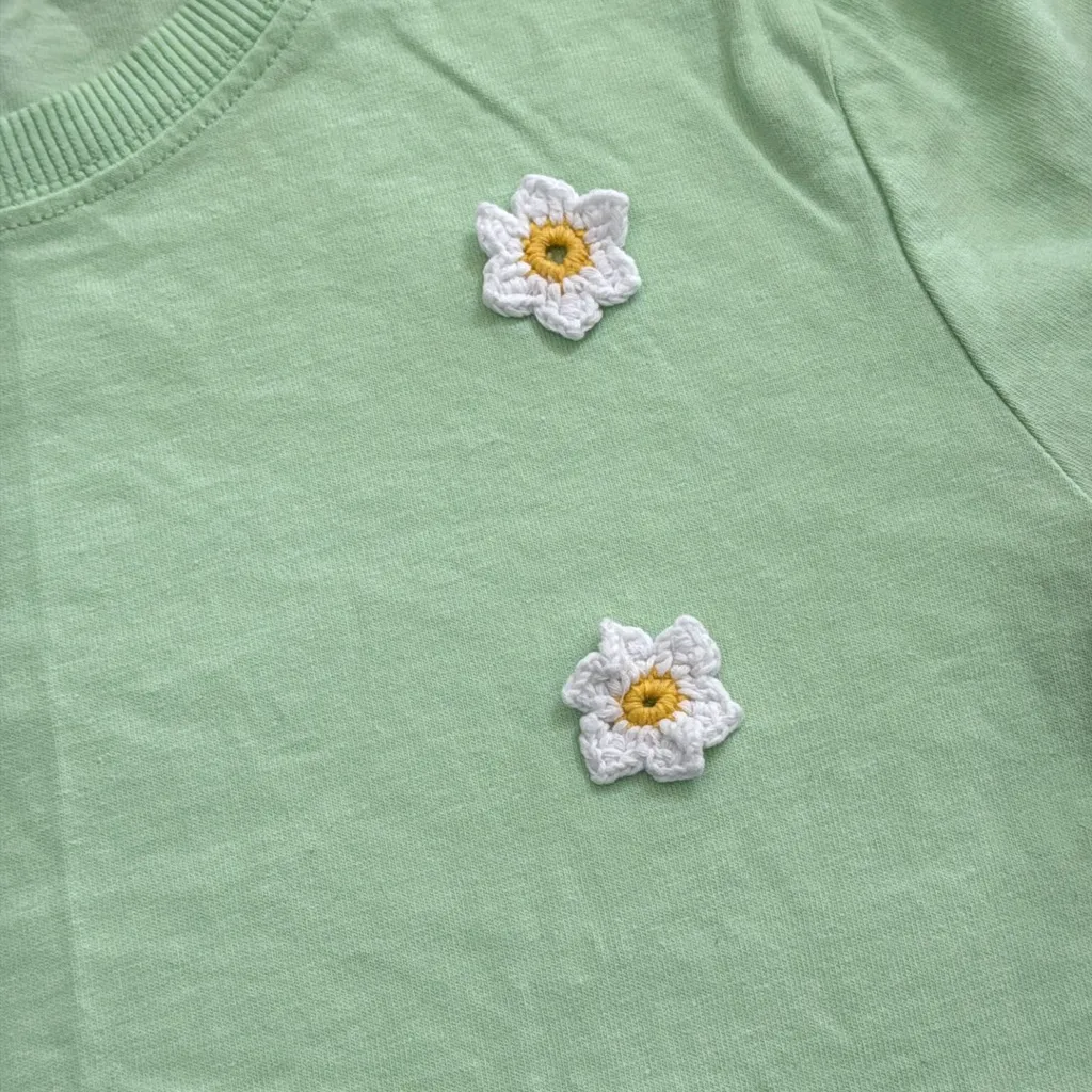 Zara T-Shirt with Floral Appliqué - Image 5