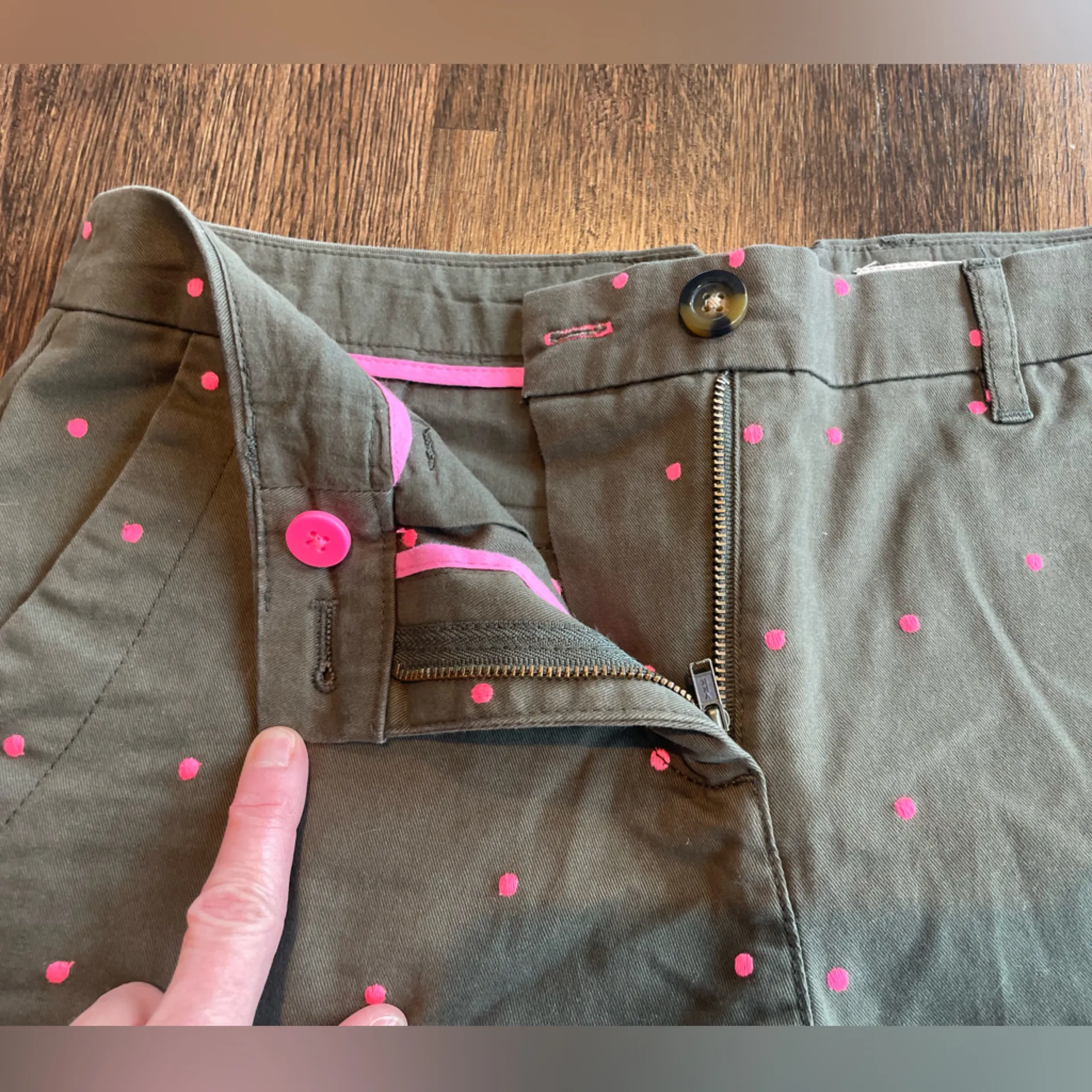 Boden Rachel Chino Shorts - Image 4