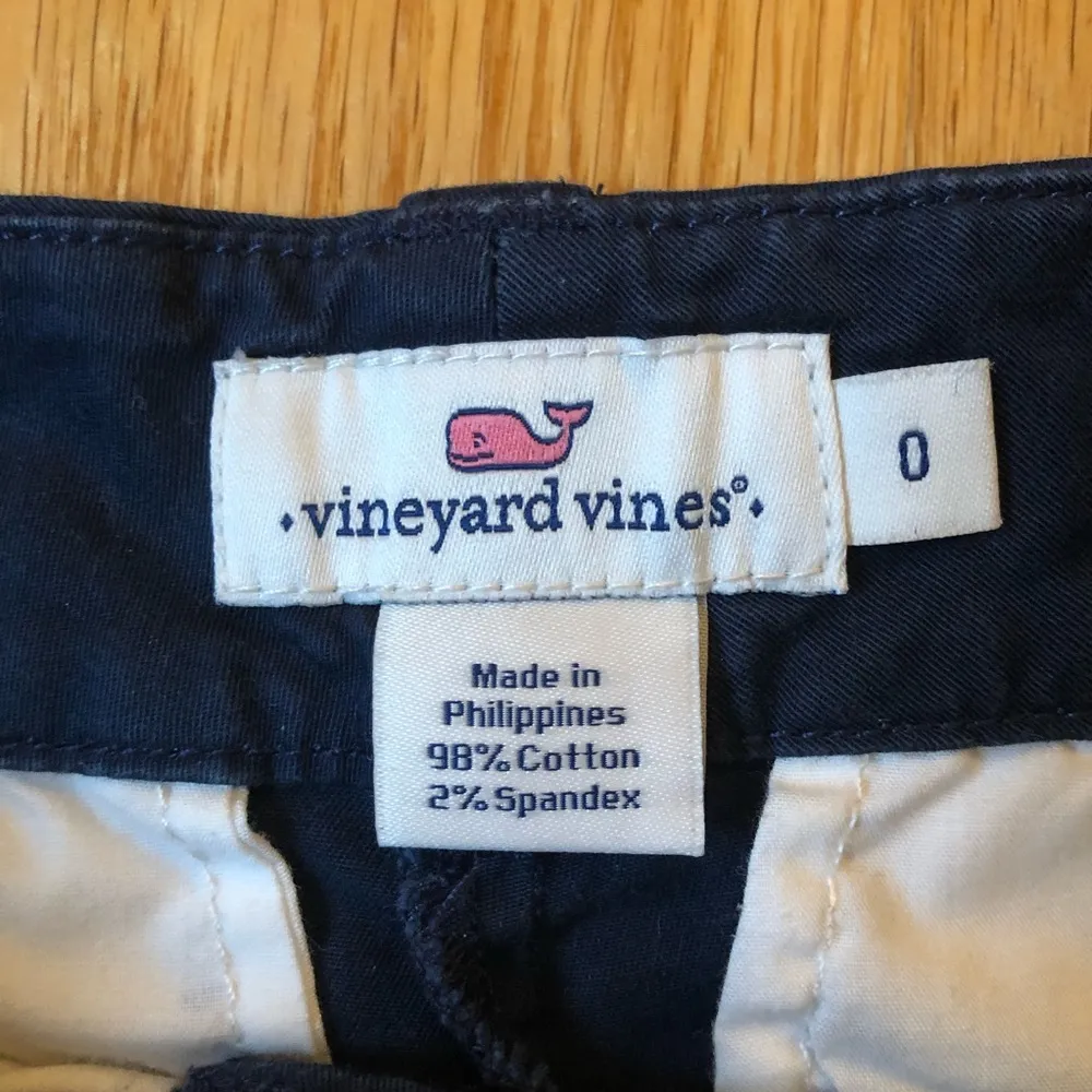 Vineyard vines navy blue shorts - Image 3