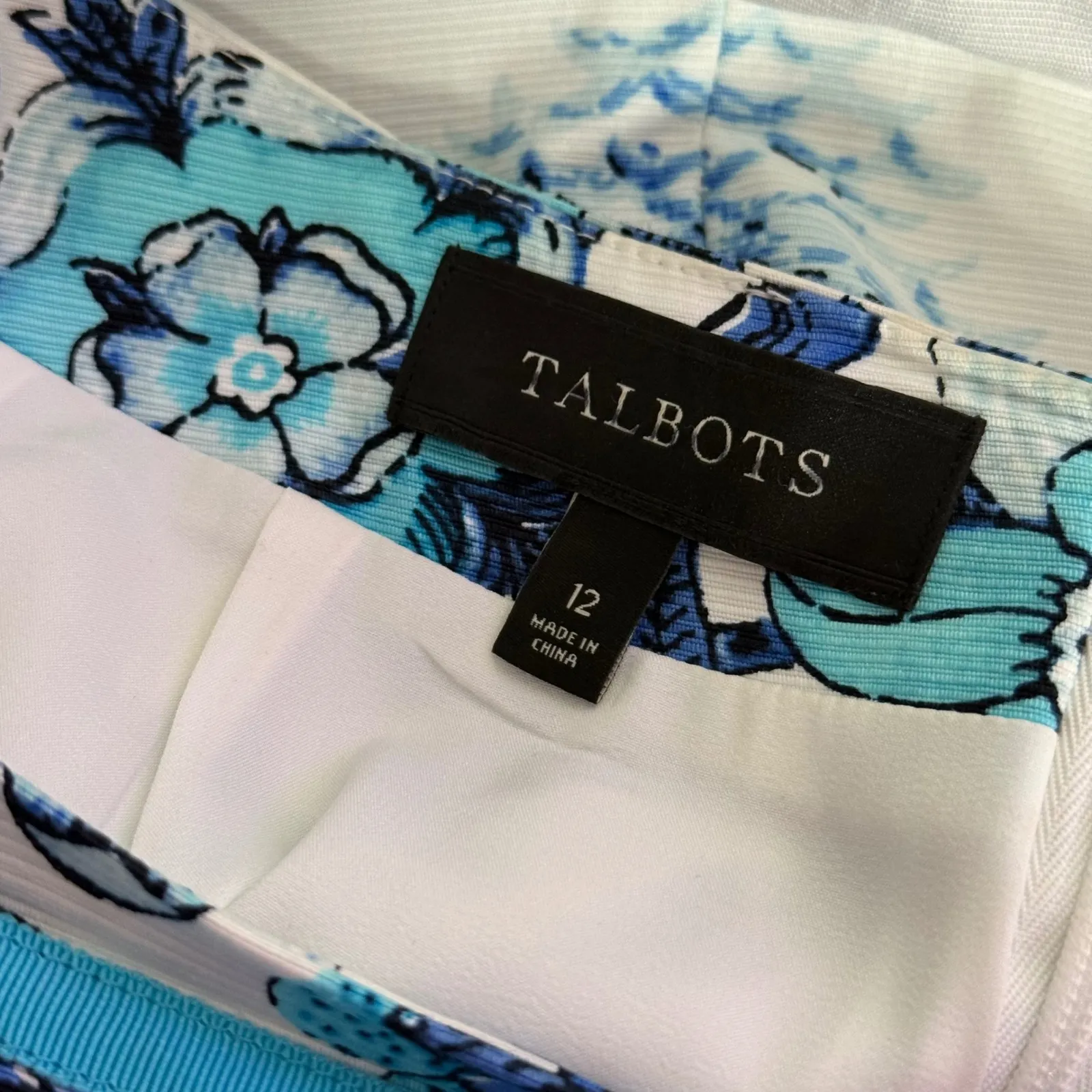 Talbots Floral Print Preppy Skirt Women Size 12  Blue White Straight Baroque - Image 3