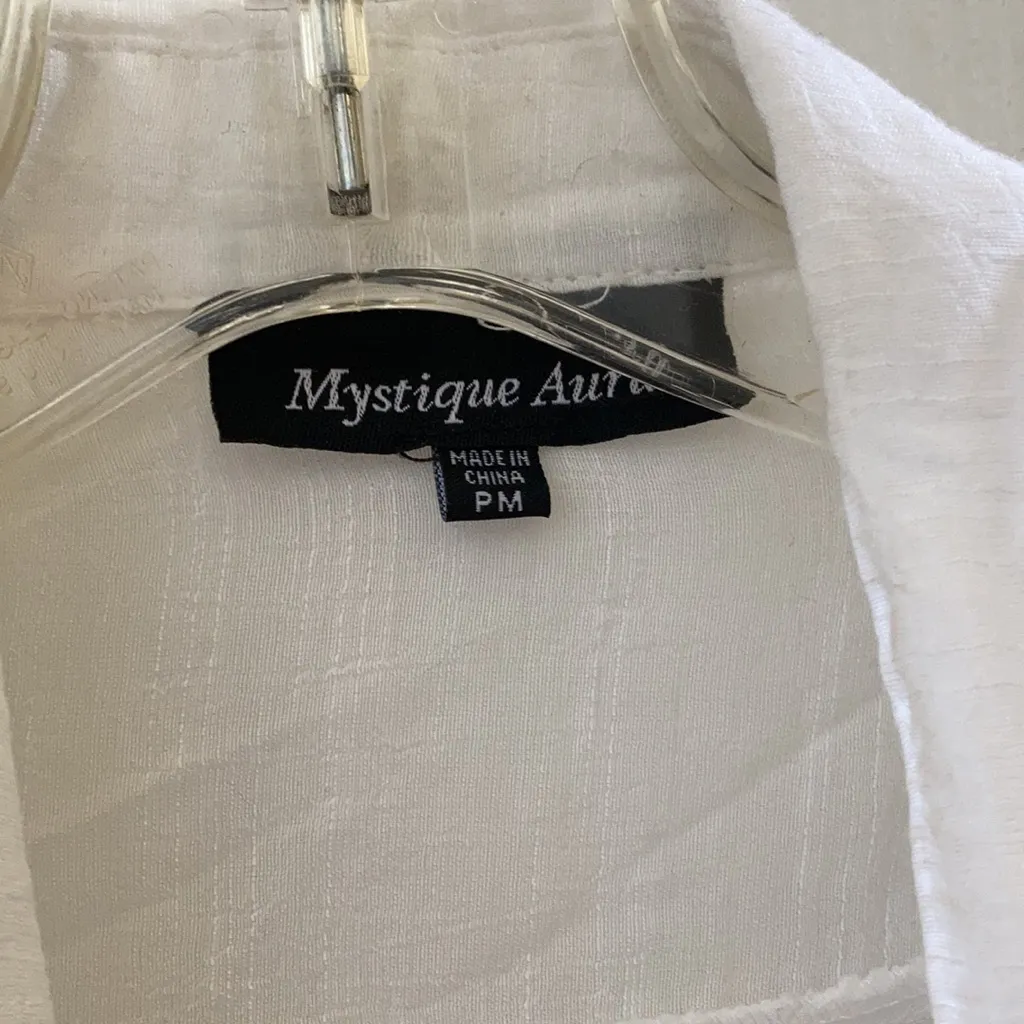 FINAL MARKDOWN Mystique aura blouse petite medium Size undefined - Image 5