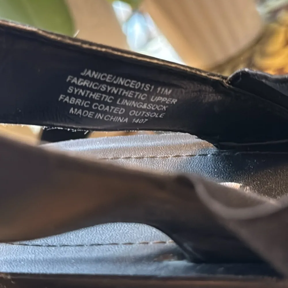 STEVE MADDEN JANICE SANDAL Sz: 11M - Image 5