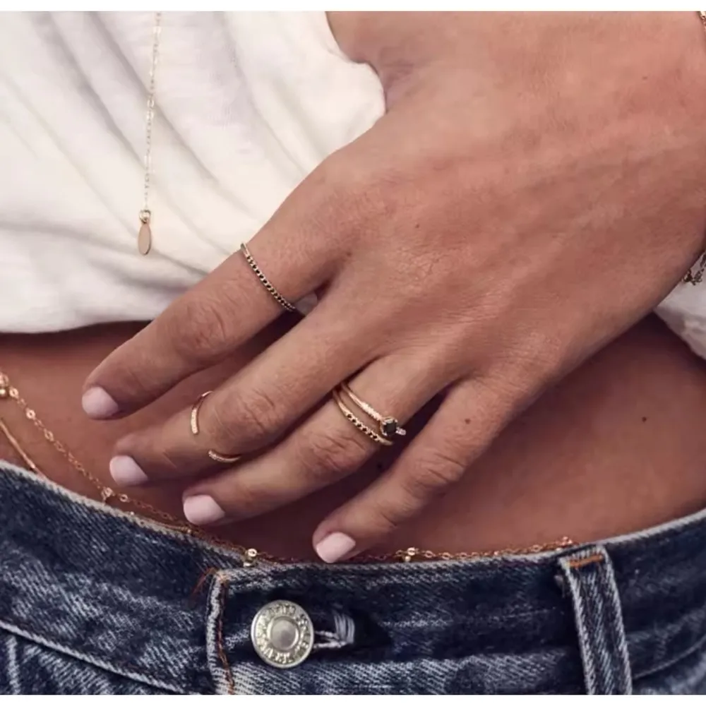 NEW Women's Dainty Gold Filled‎ Black & Synthetic Diamond Ring Size 7 - Image 14