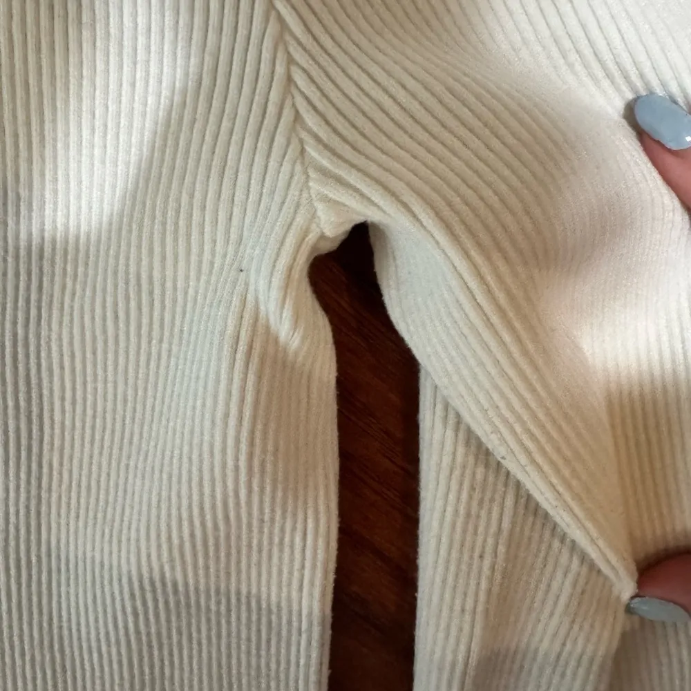 White Ribbed Pants with Navy Bottom Stripe - Image 4