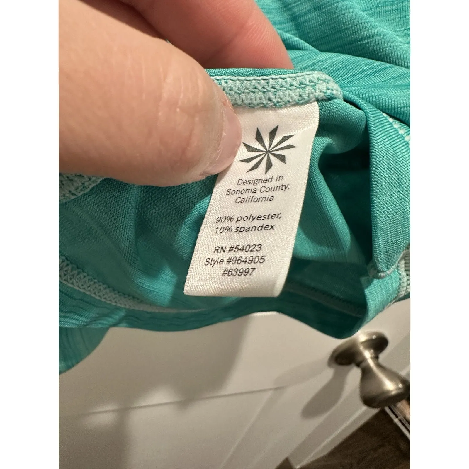 Athleta Green Running Short Sleeve Shirt 1/4 Zip Back Zipper Pocket XXS - Image 3