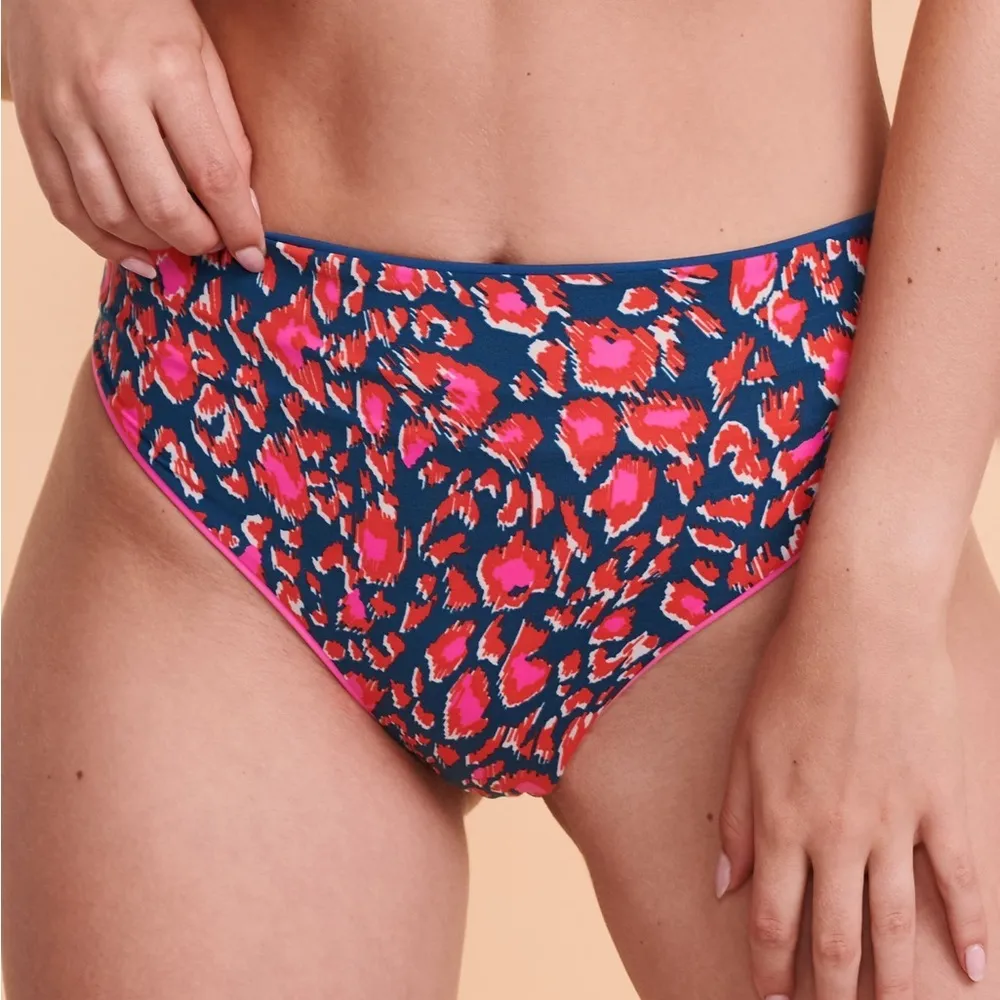 Maaji Reversible Susy Q Fuchsia Prussian High Rise Leg Bikini Bottoms waisted - Image 11