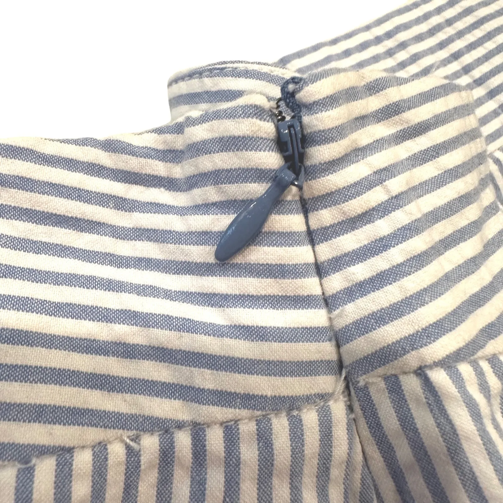 Vineyard Vines Seersucker Mini Skirt Women's 10 Blue Preppy Academia‎ Classic - Image 3