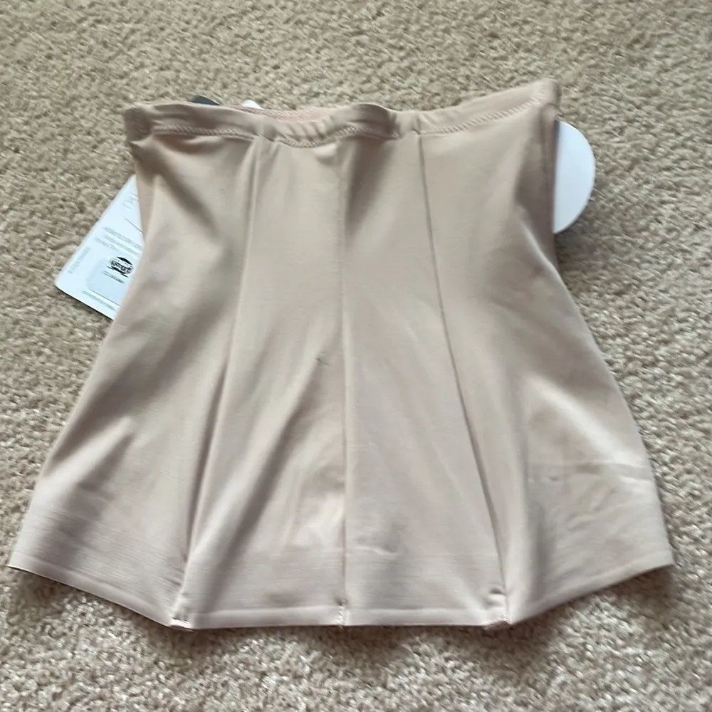 Womens Slimshaper Miracle Brand Size M - Image 6