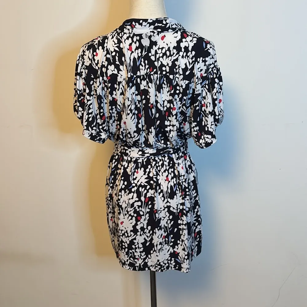 Lane Bryant blue and white flowered top size 18/20 - Image 2