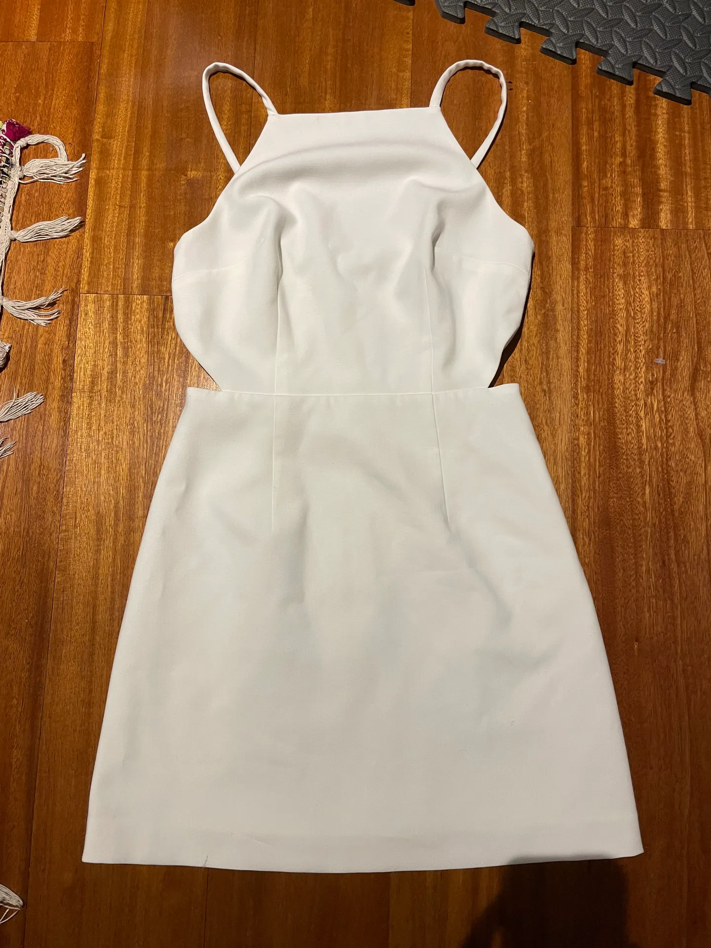 White Dress 0 - Image 2