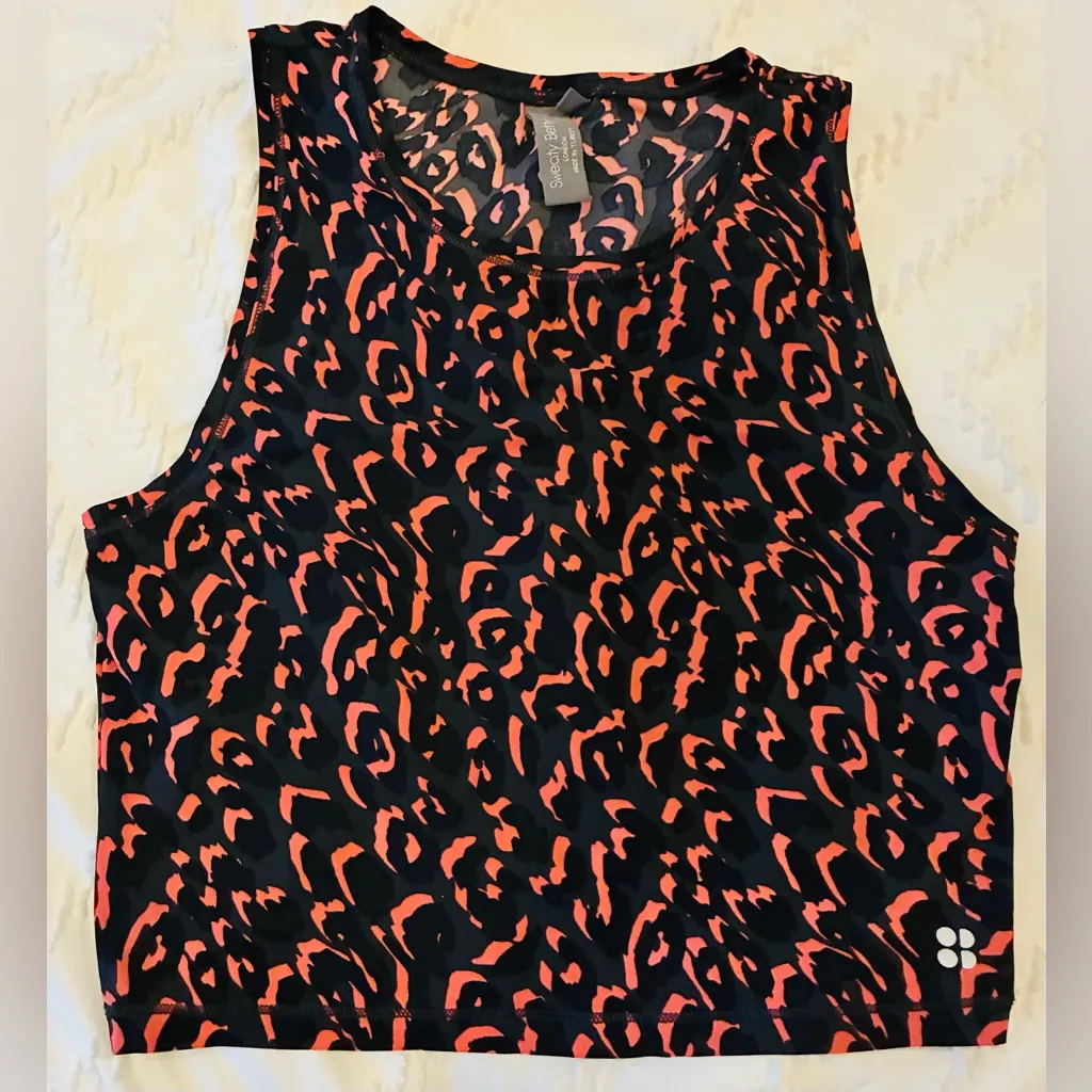 Sweaty Betty Women's Black and orange Leopard Print Crop Top small - Image 2