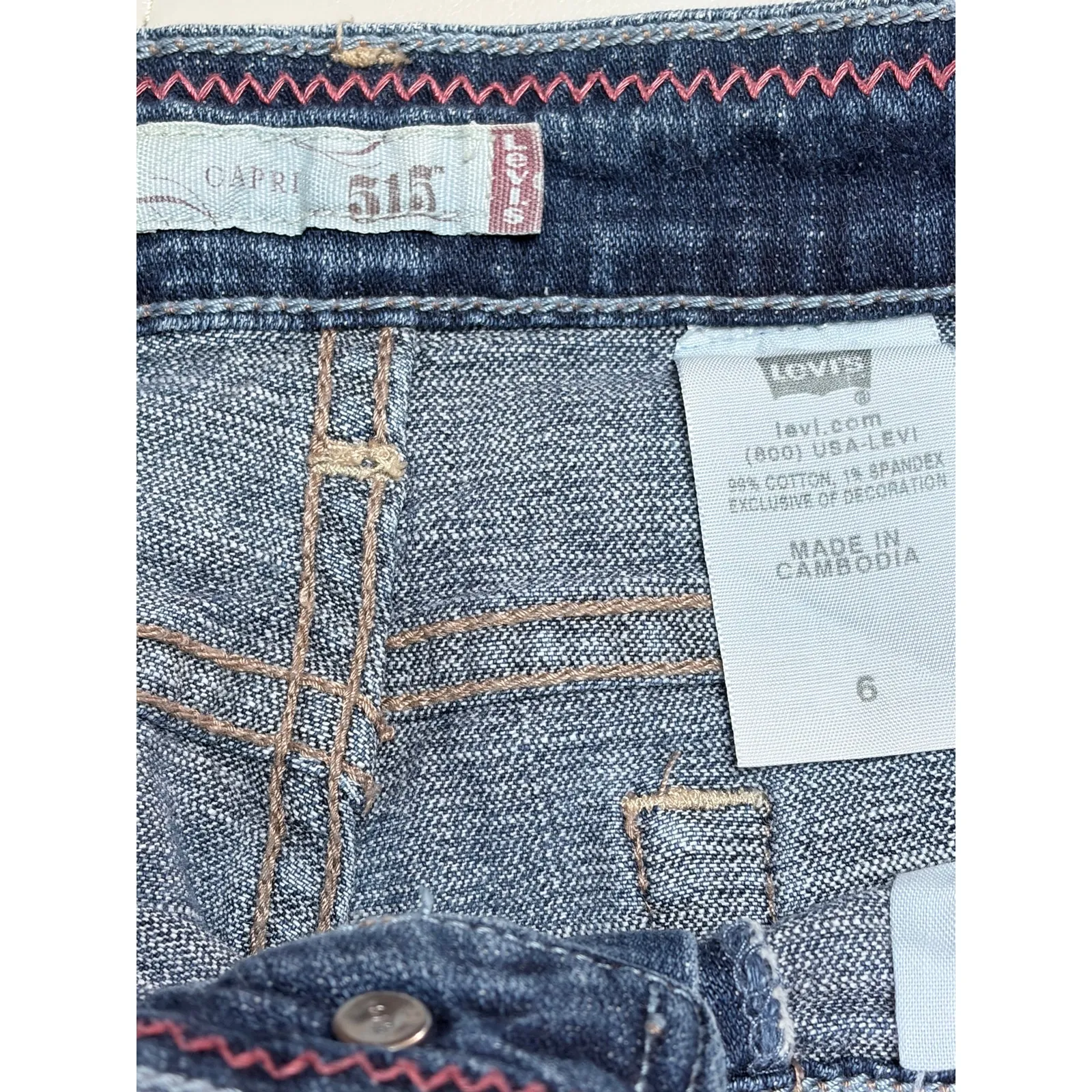 Levi's 515 Capri Denim Jean Shorts size 6 - Image 7