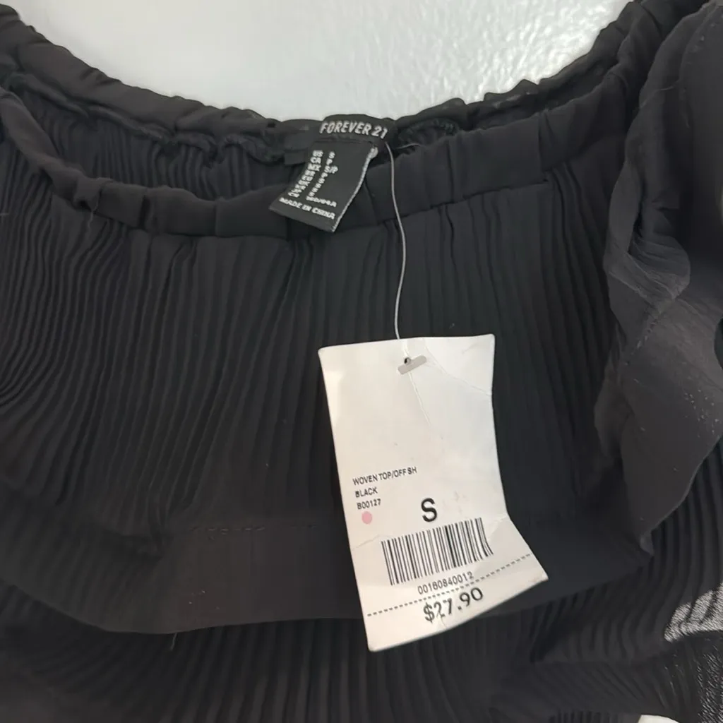 MOVING SALE - NEW Off the Shoulder Ruffle Lettuce hem black top - Image 7