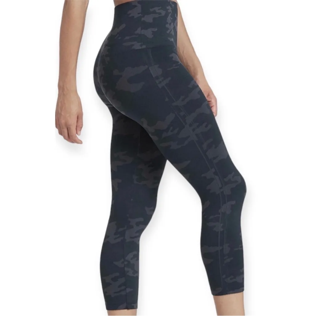 SPANX Look At Me Now Seamless Shapewear Leggings Size Medium New - Image 11