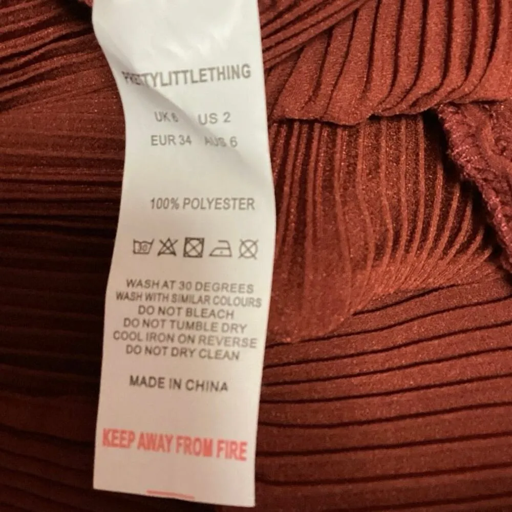 NEW PrettyLittleThing Brown V Neck Long Sleeve Plisse Wrap Blouse Shirt Top Sz 2 - Image 4