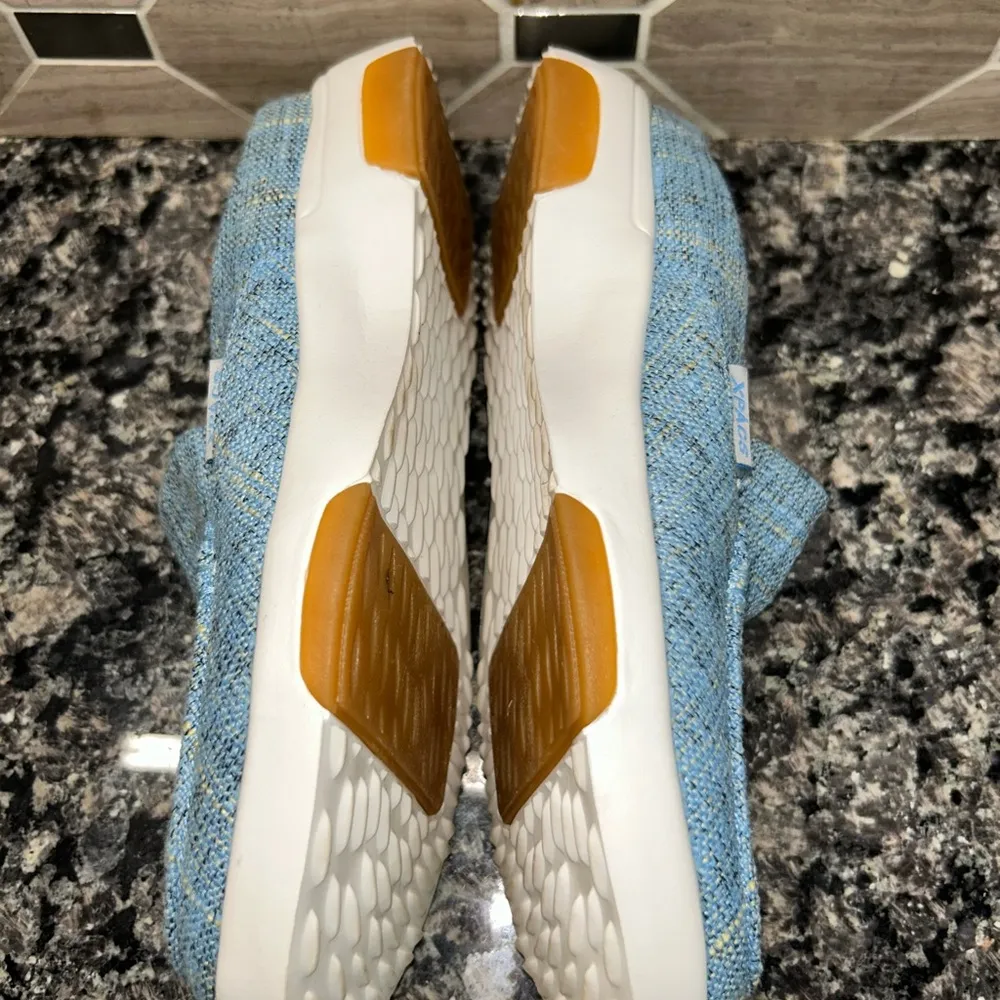 XPACS Comfortable Womens Orthopedic Walking Shoes, slippers size 7 Gray - Image 2