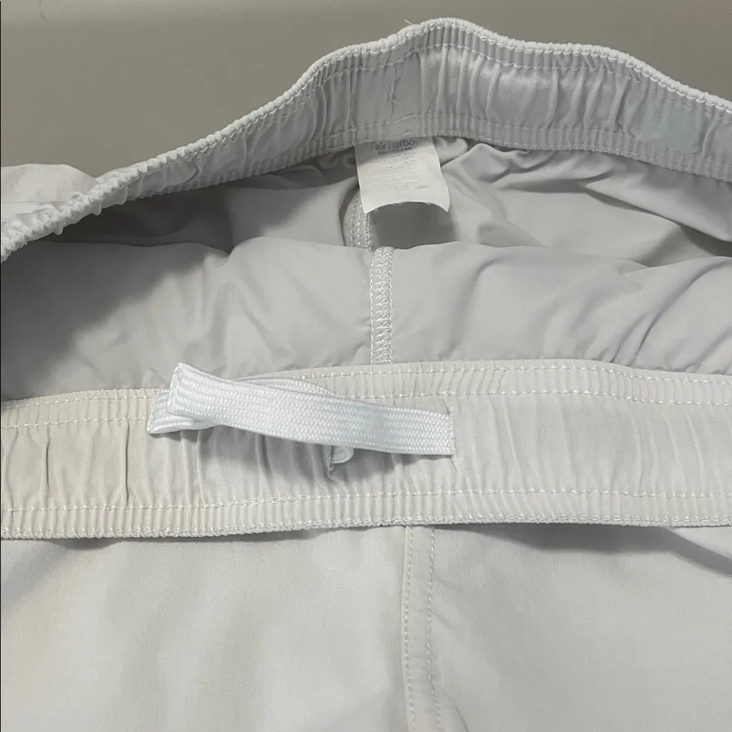 Fair Harbor Corliss Shorts White Size Medium - Image 6