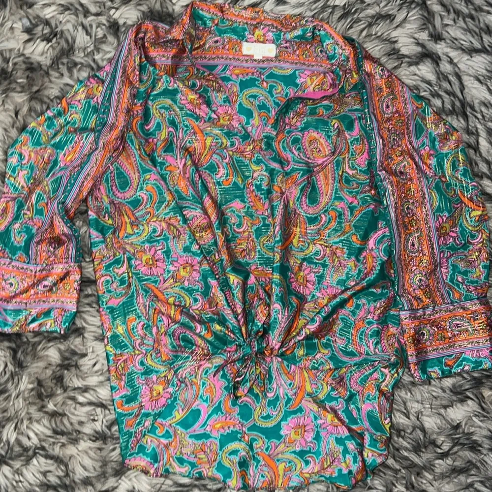 CIN CIN GREEN MATTTE SATIN PRINTED FLORAL V NECK SHIRT & PANT SET Size L - Image 12