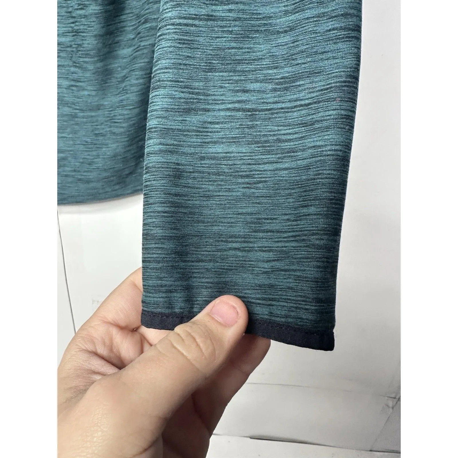 GapFit Women’s Small Green Half Zip Long Sleeve Athletic Pullover Top - Image 5