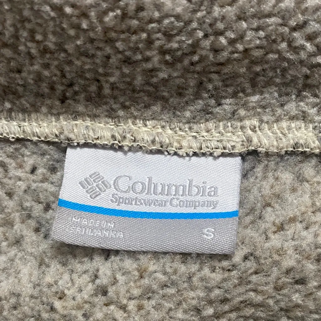 Columbia Zigzag Patterned Tan Sweater - Image 7