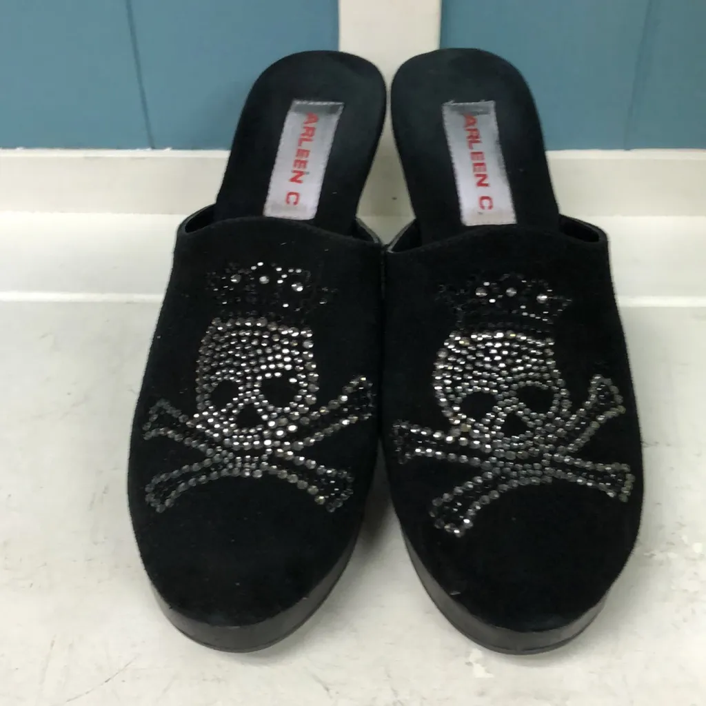 Women’s Arleen C PIRATE bling Clogs skull crossbones Suede Leather & Wood size 7 Black - Image 4