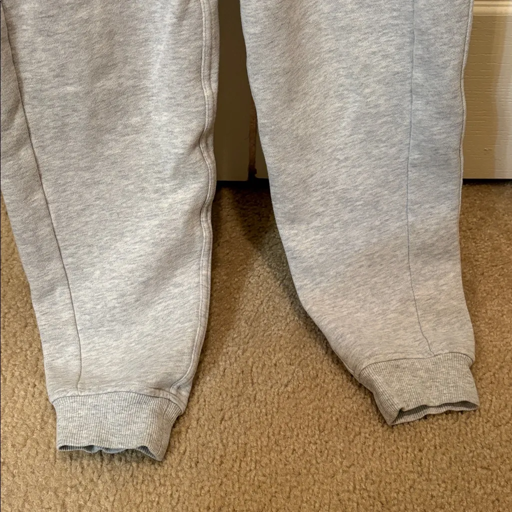 Lululemon  2 - Image 6