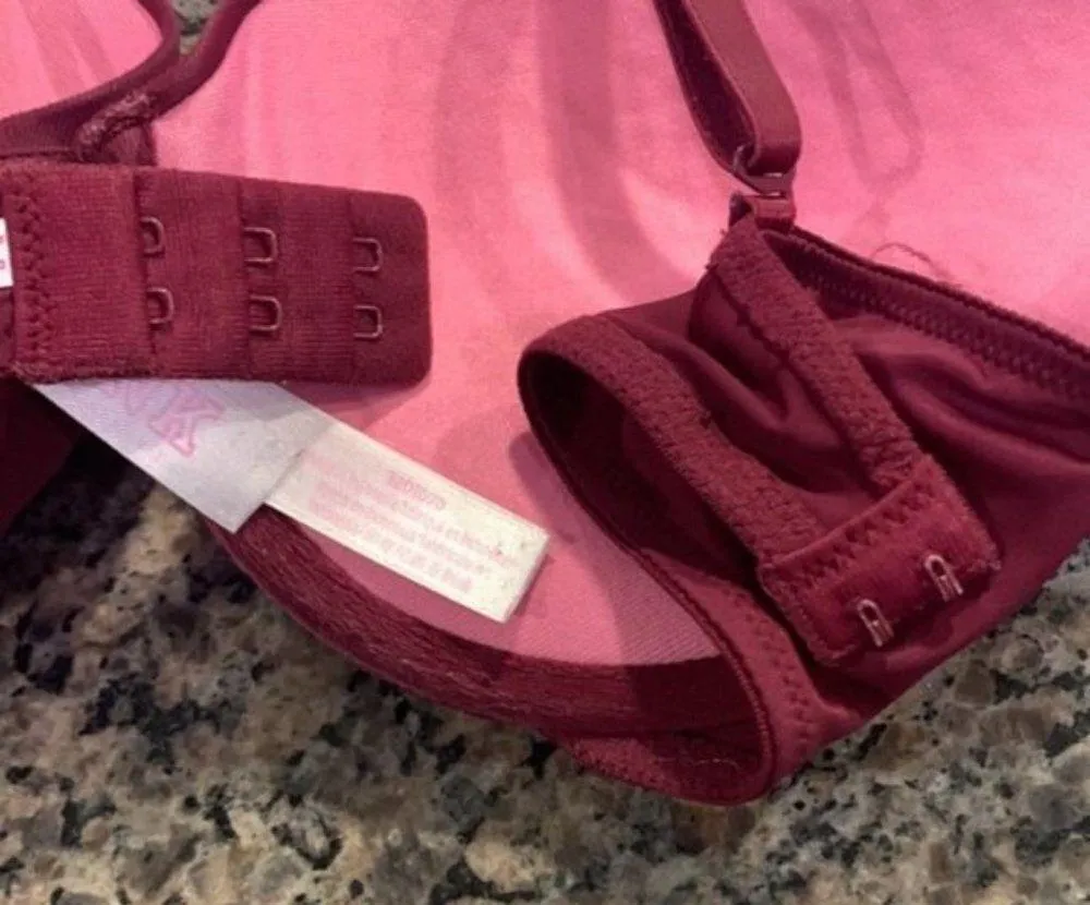 PINK Victoria’s Secret Wear Everywhere Push-Up VS Maroon Bra Size 32D GUC #7392 - Image 4